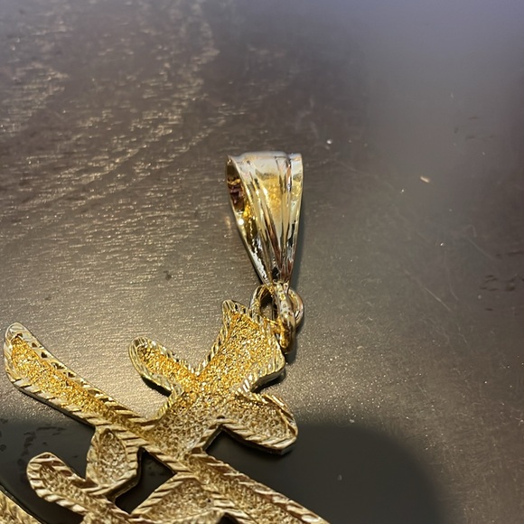 Jewelry Nwt Vintage Gold Tone Chinese Sign For Luck Pendant Poshmark jewelry-nwt-vintage-gold-tone-chinese-sign-for-luck-pendant-poshmark